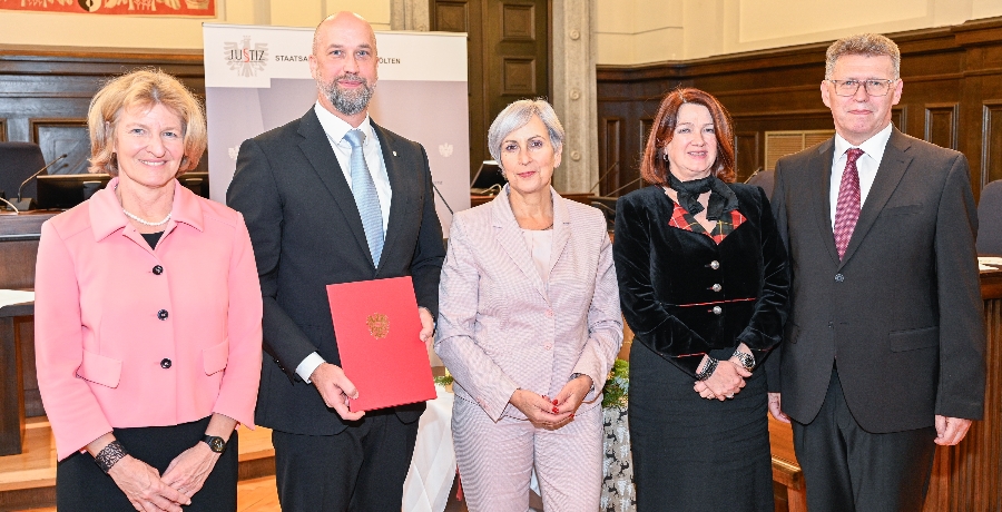 Gruppenfoto Amtseinführung StA St. Pölten